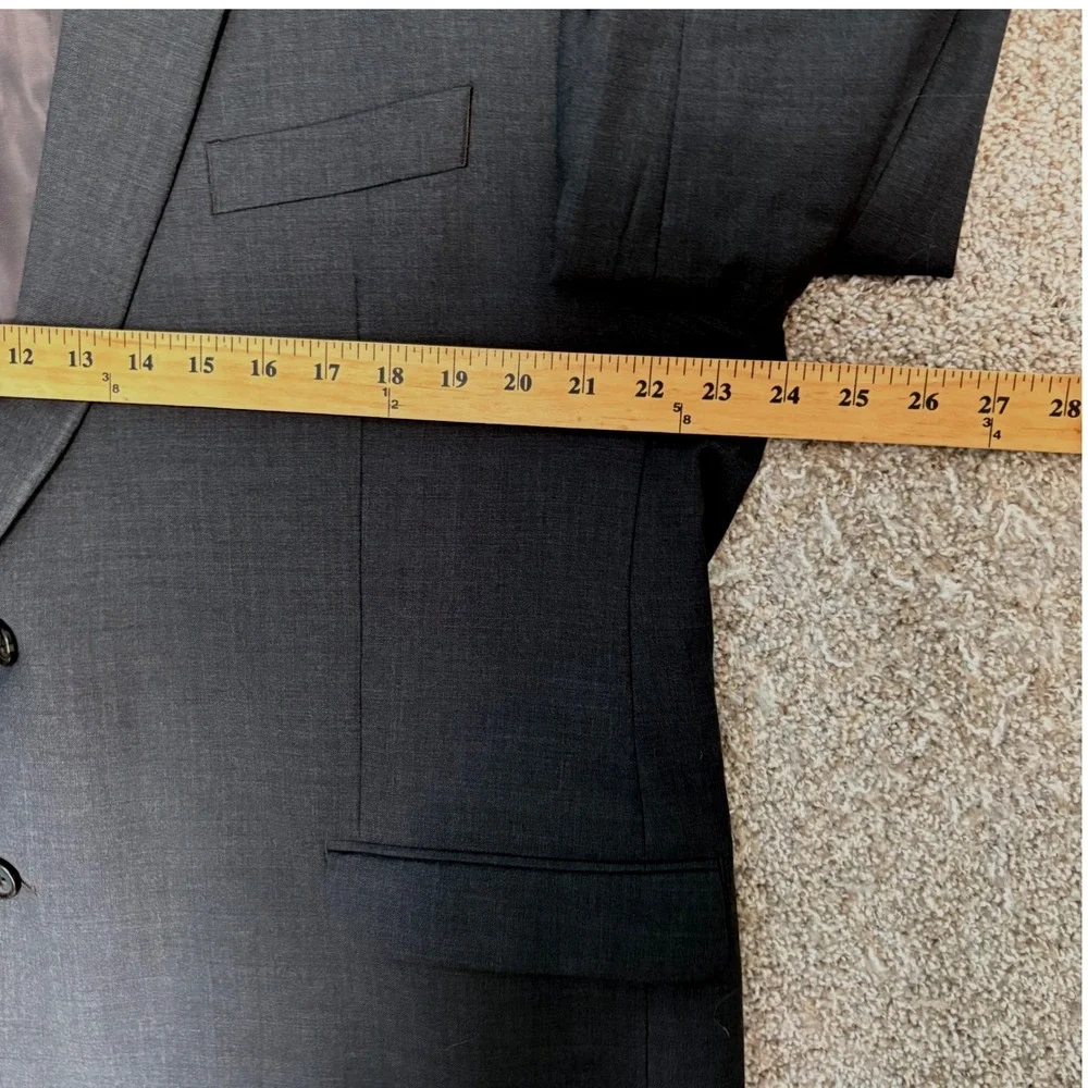 Ralph Lauren Two-Piece Suit 100% Wool Charcoal Gray Mens 48R W38 L30